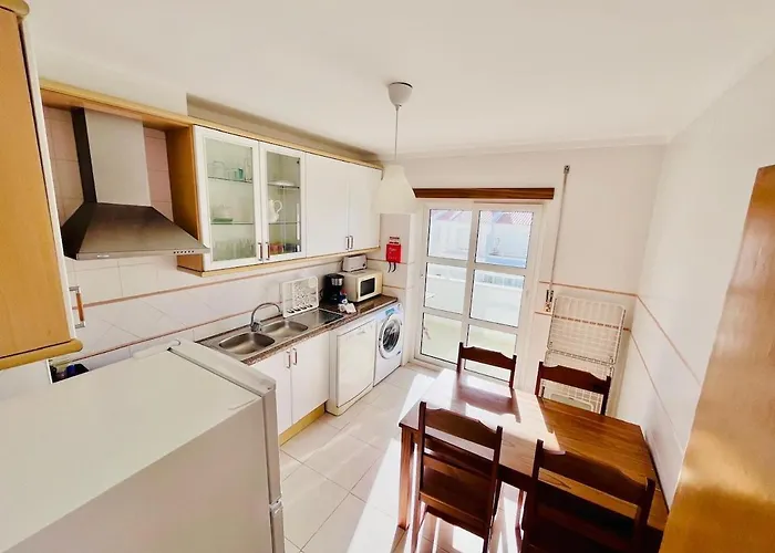 Sunshine Appartement Ferrel (Leiria)